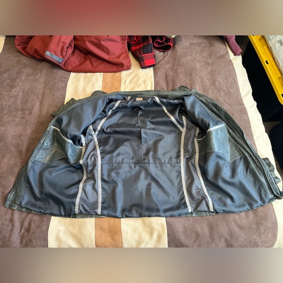 Hugo Boss Orange leather motorcycle jacket, men’s 46R, grey. Must see - Picture 6 of 6